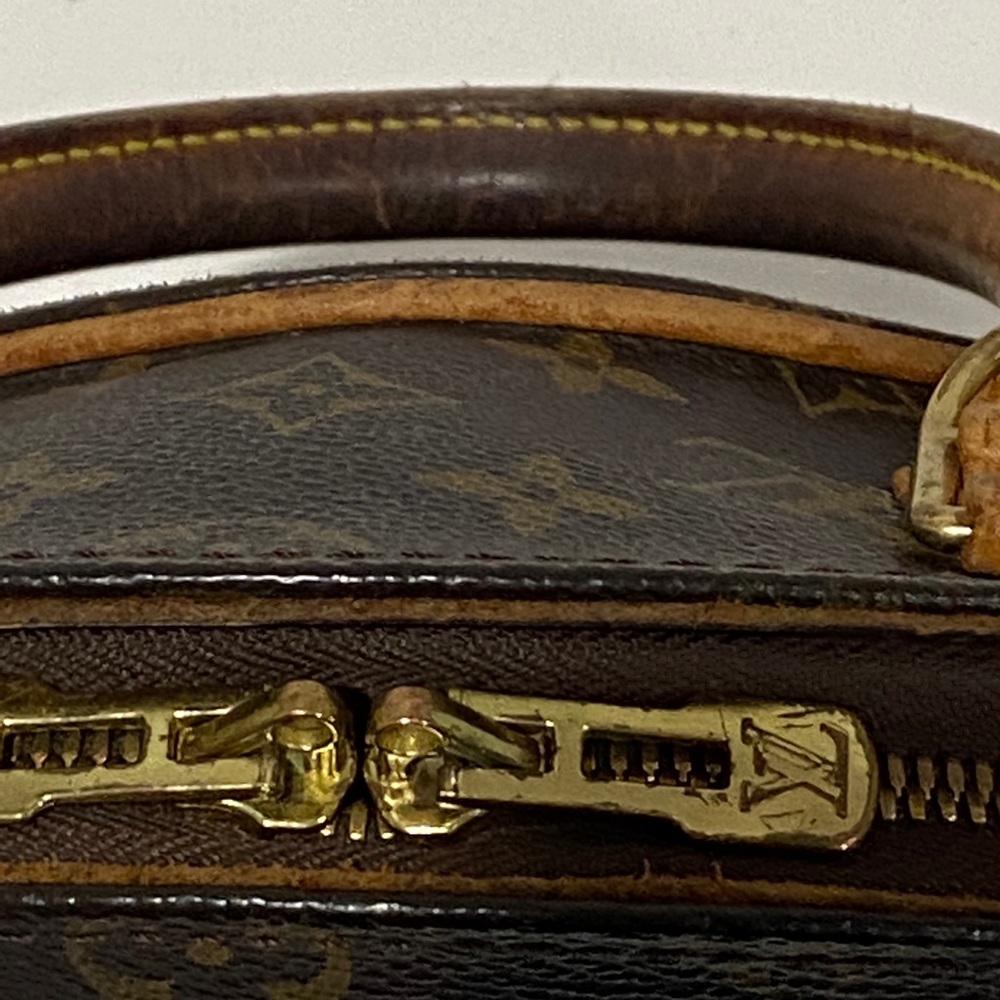 Louis Vuitton Ellipse PM Handbag - Picture 2 of 13